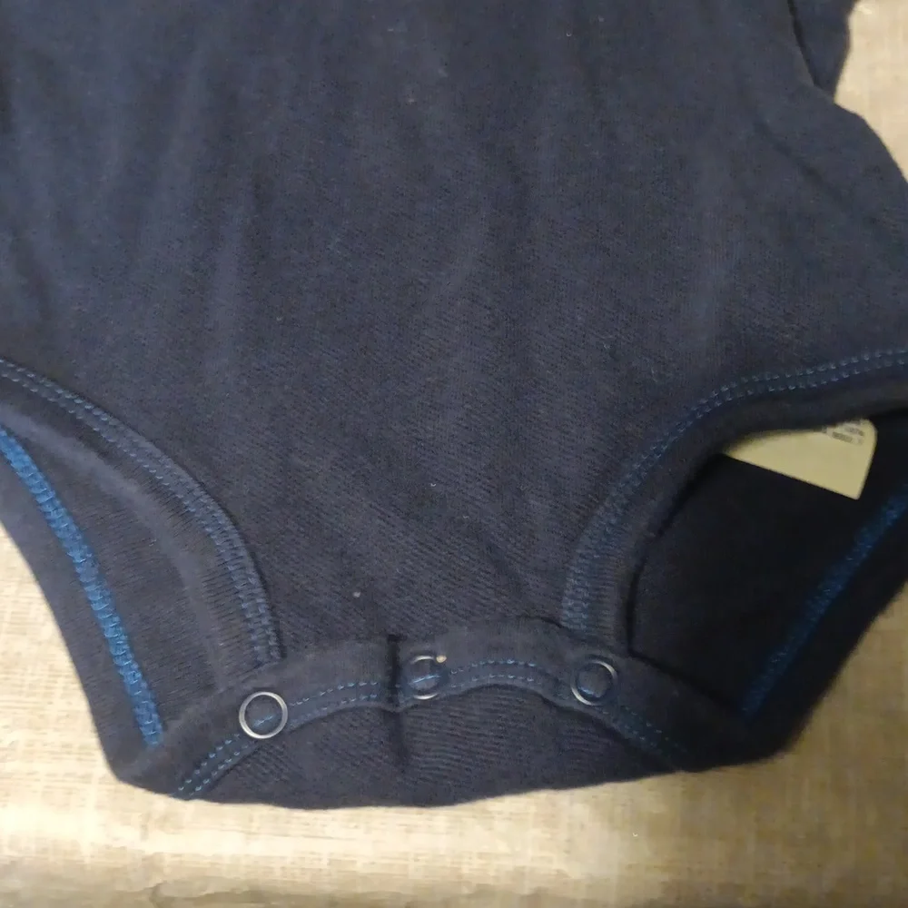 OshKosh Onsie Size 18 Months